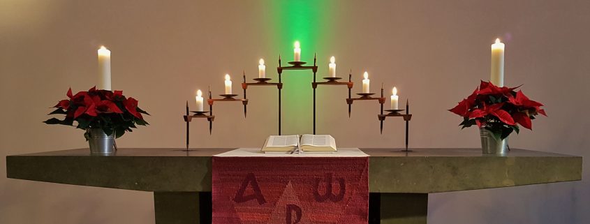 Altardekoration Kreuzkirche Advent